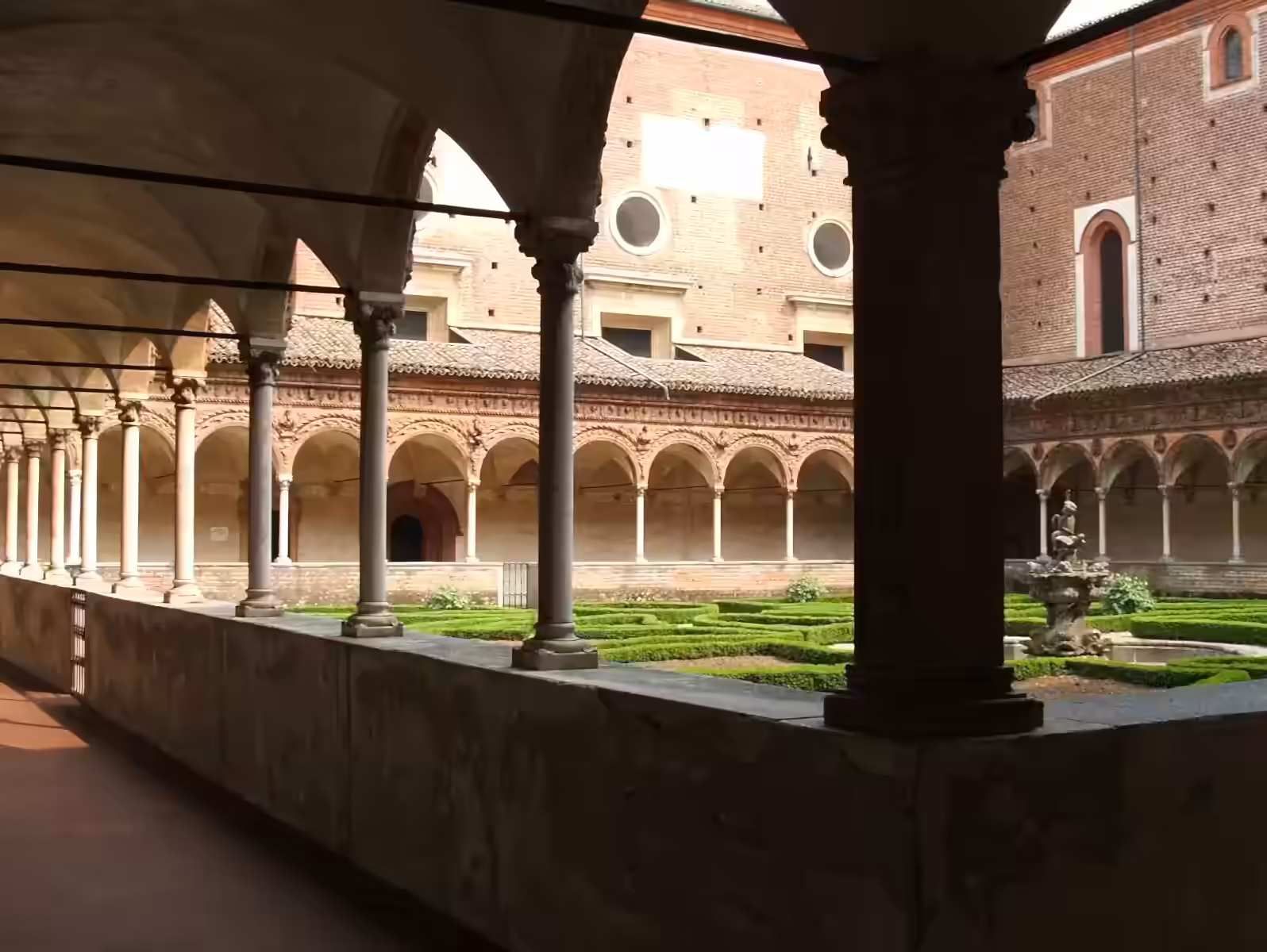 Claustro